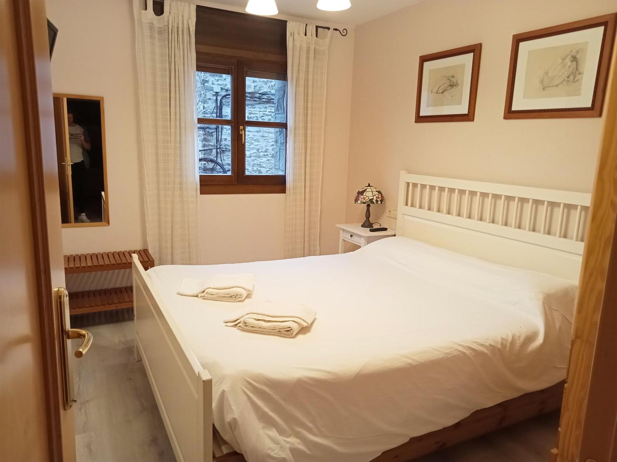 Apartamentos Valle De Tena - Biescas 3000 Eksteriør billede
