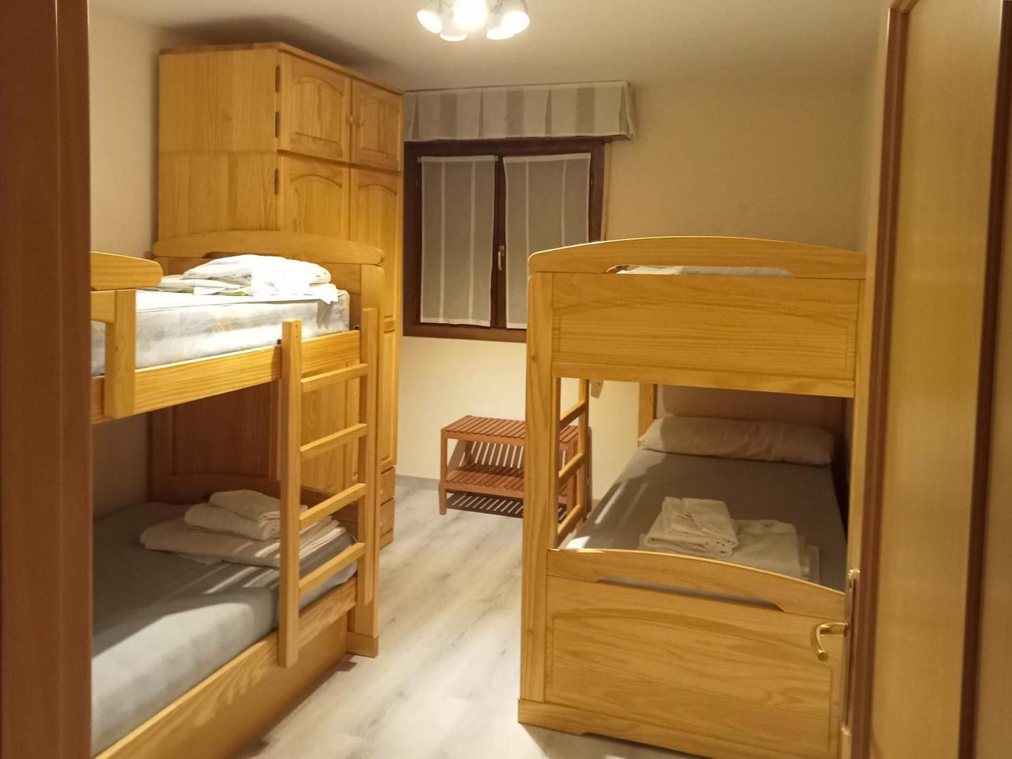 Apartamentos Valle De Tena - Biescas 3000 Eksteriør billede