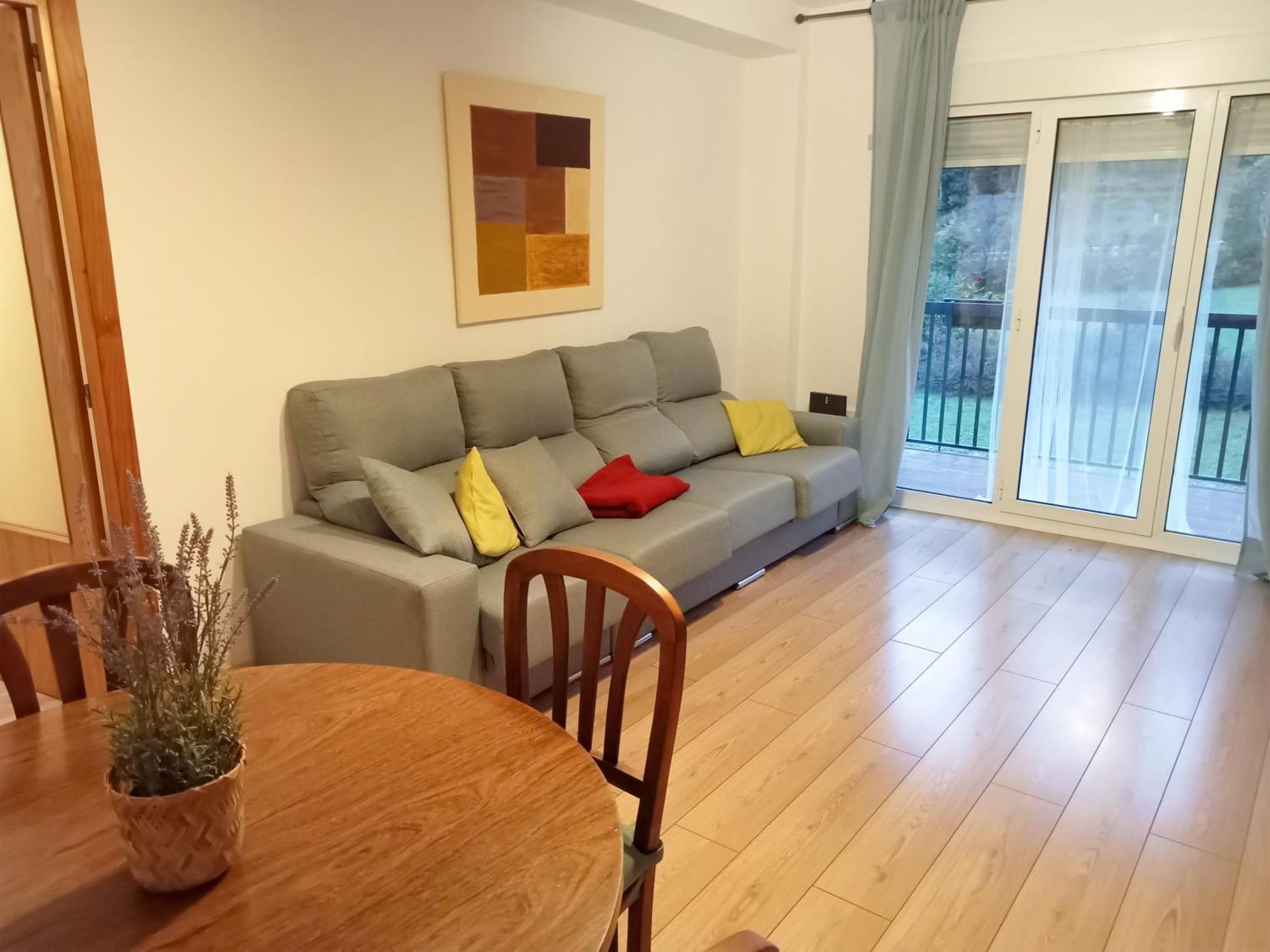 Apartamentos Valle De Tena - Biescas 3000 Eksteriør billede